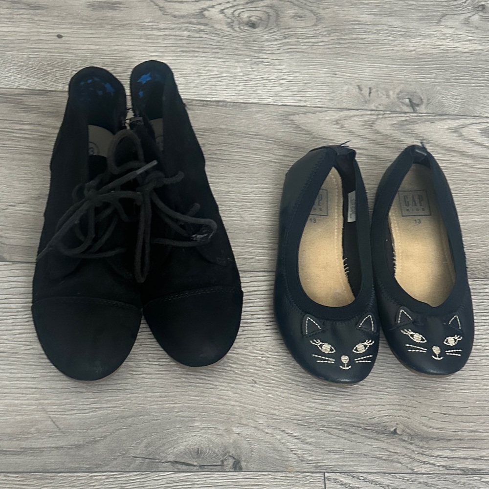 Girls shoes size 13